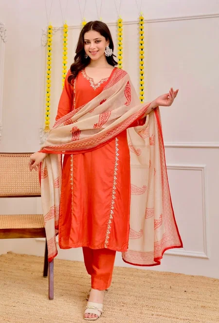 KF 2104 Kalaai Reyon Slub Kurti With Bottom Dupatta
